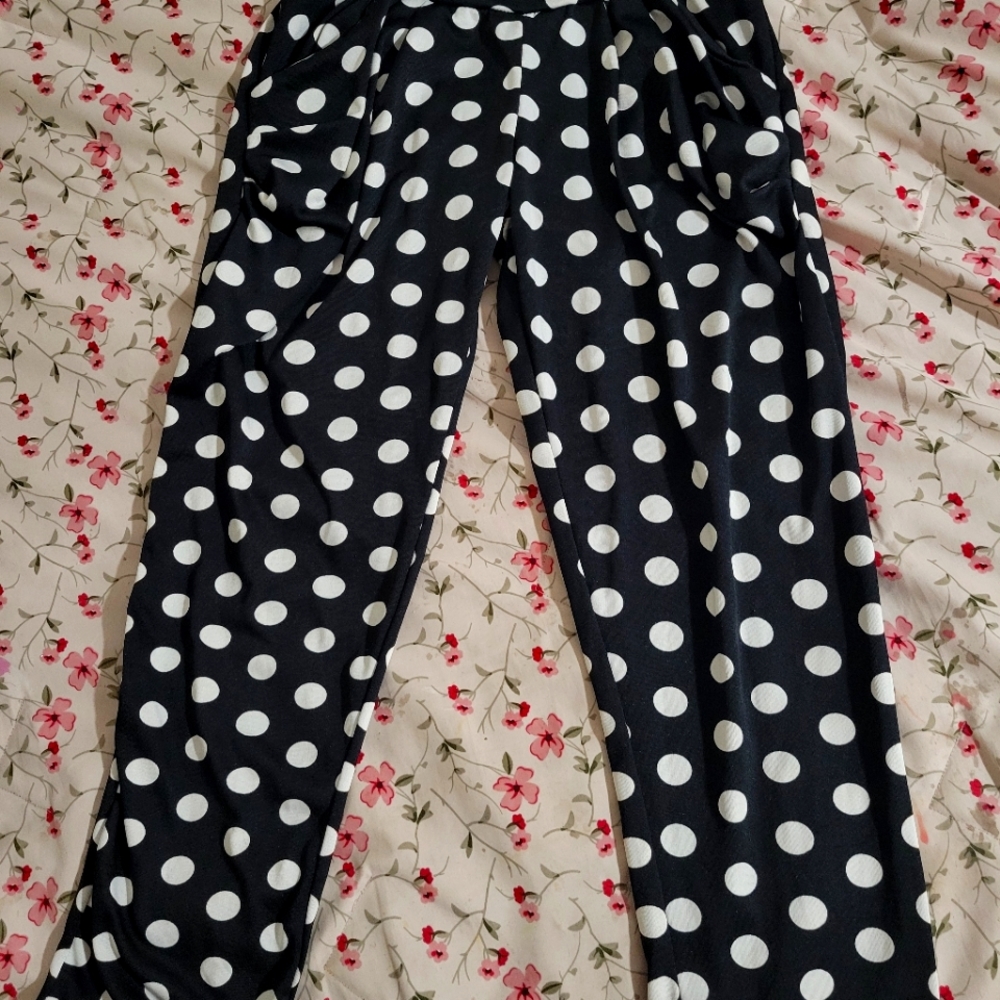 Polka dots hight waist .